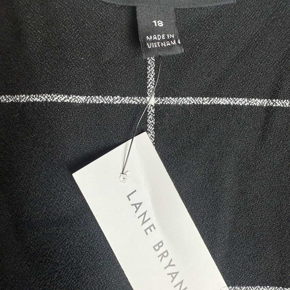 NWT Lane Bryant Black and White Plaid Blazer. Front zipper size 18 - Picture 7 of 11